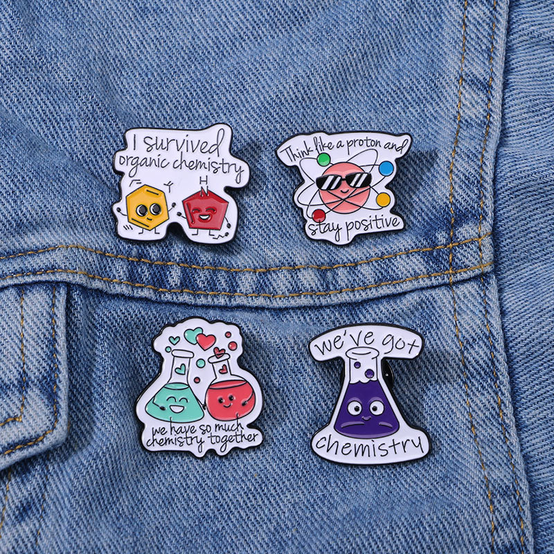 Creative Science Brooch Chemis - Science Max 评论和价格